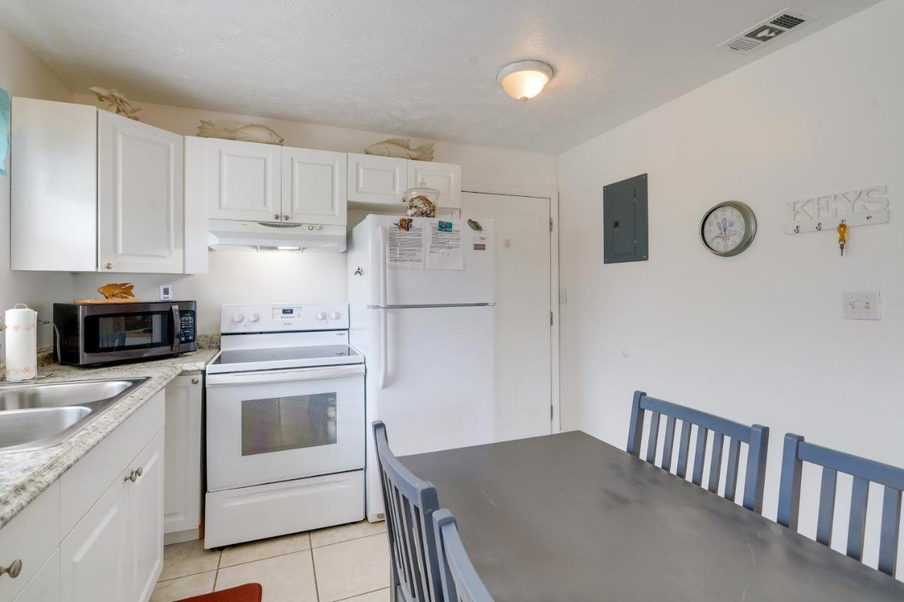 Cute Apt With Backyard And Grill - Steps To Cocoa Beach Exterior photo